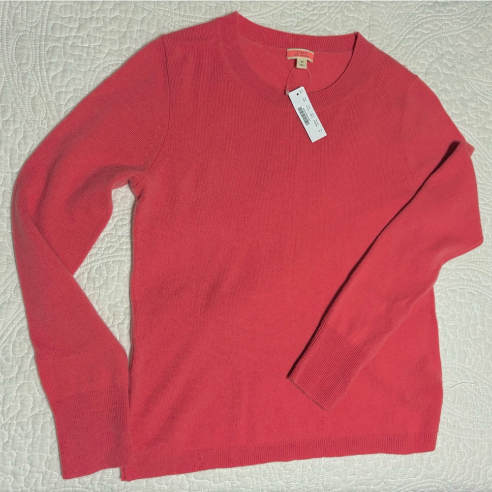 J crew classic Crew Neck Sweater size M, pink red color